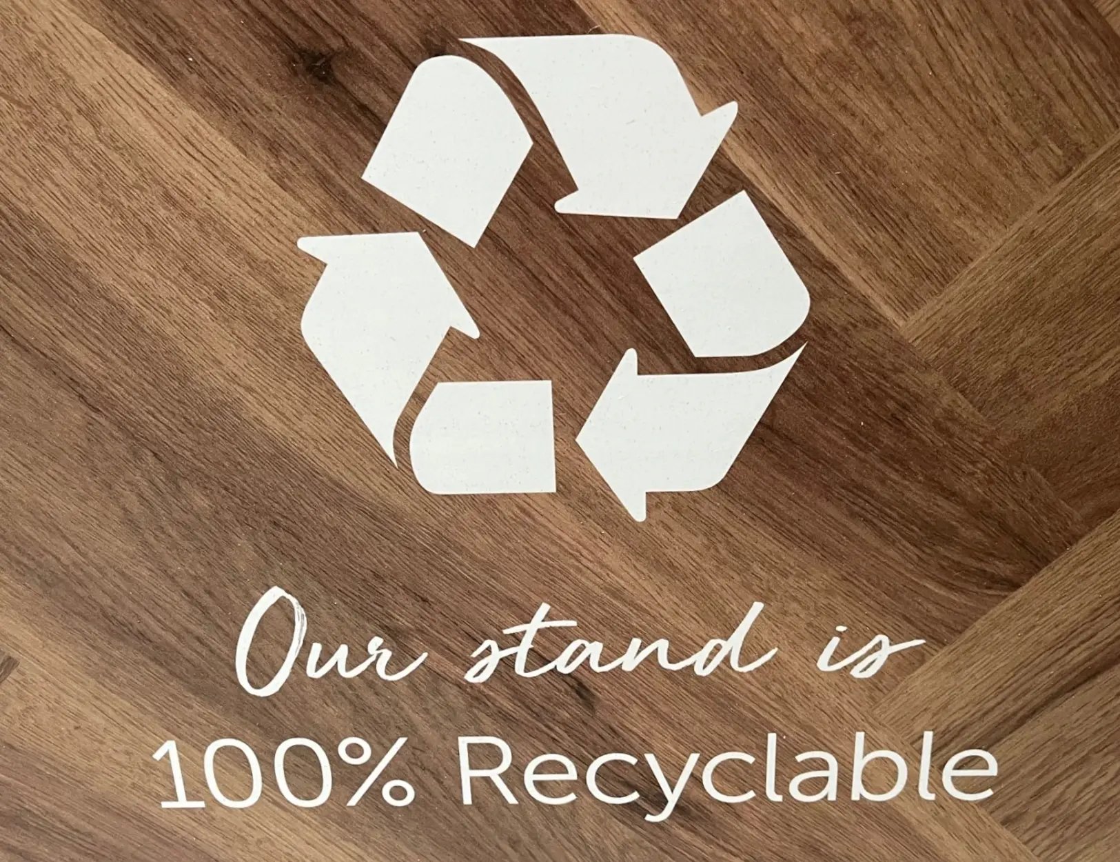 Sustainability sticker on the floor