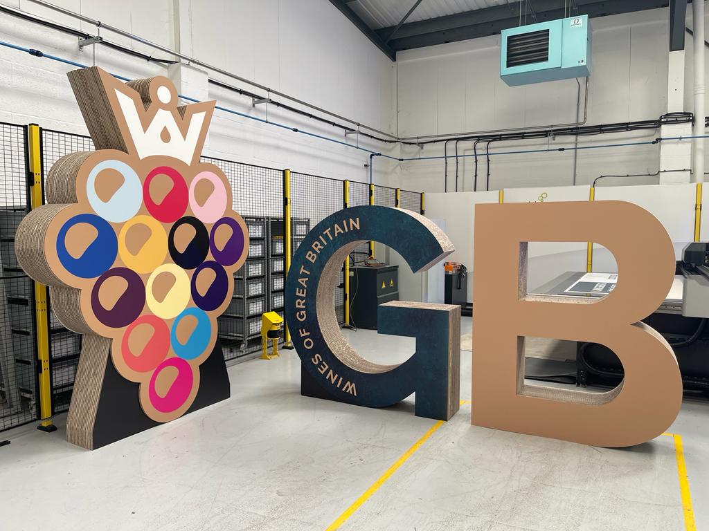 A bespoke exhibition stand that was chosen over a modular one to correctly reflect the brand’s vision. 